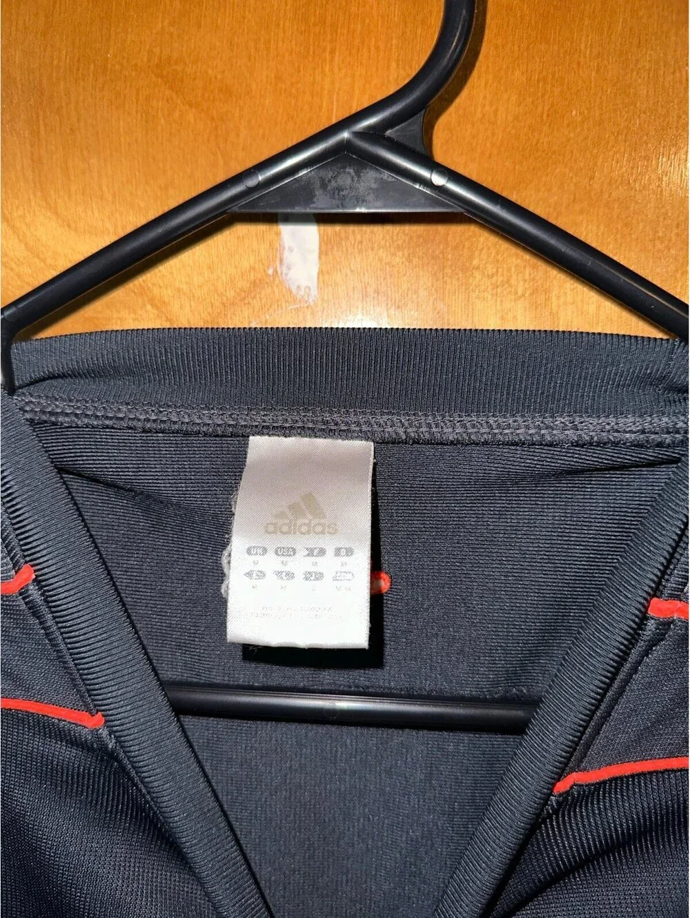 Adidas shirt size medium